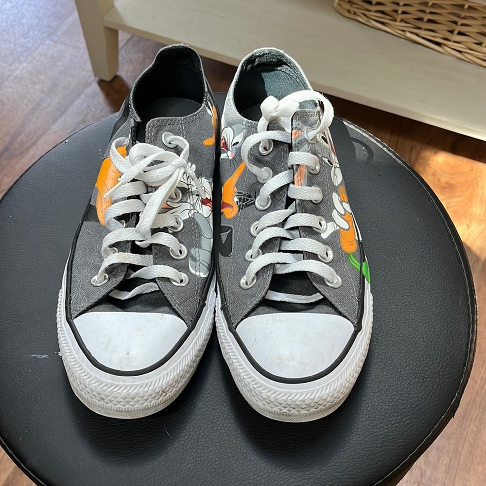 Looney Tune Converse